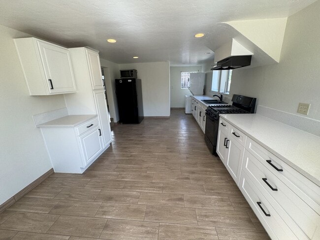 Photo - 3102 Fenelon St Unit 3102 1/2 Apt