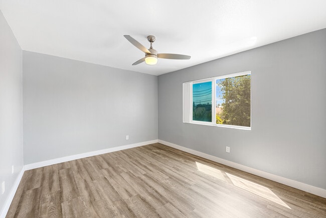 Photo - Rose Garden Apartments