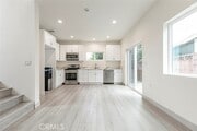 Photo - 8157 Varna Ave