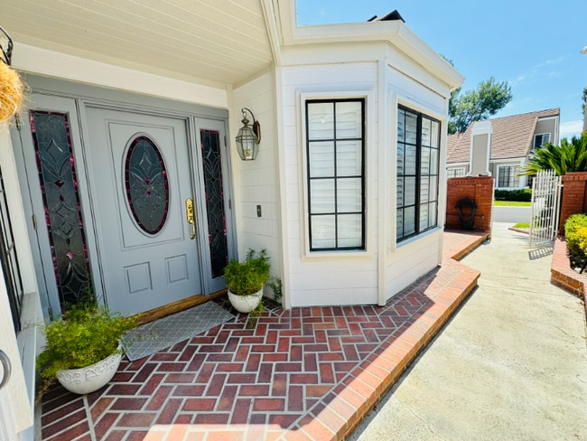 Photo - 28385 Borgona