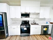 Photo - 4000 Goodwin Ave Townhome