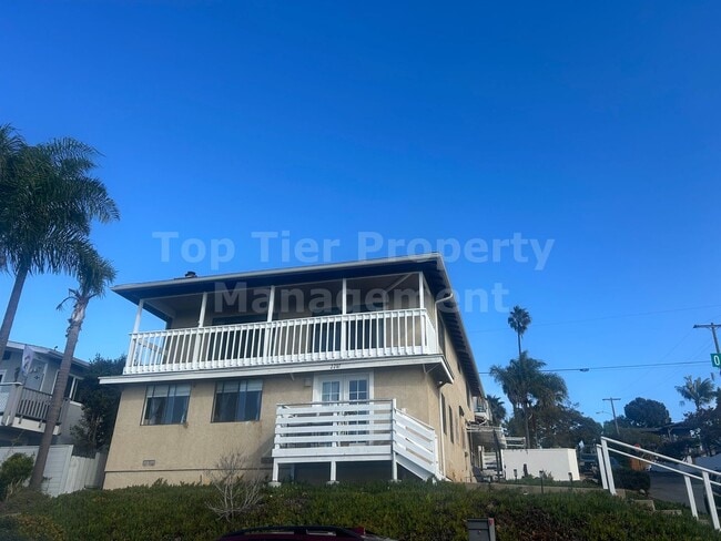 Building Photo - ***Ocean-View Bungalow in Beautiful Cardiff By the Sea - 2 bed/2 bath - Available NOW*** Unit A