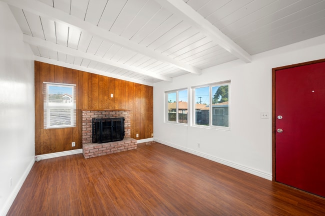 Photo - 2348 Cypress Ave