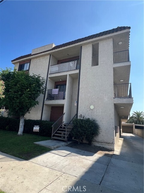 Photo - 822 E Lomita Ave