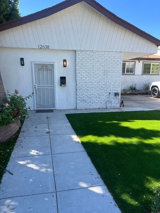 Photo - 12640 Bessemer St Unit 12638