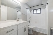 2BR, 2BA - 740SF - Bathroom - 7816 Paseo del Rey