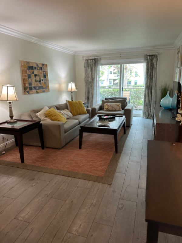Building Photo - 386 E Surfside Dr