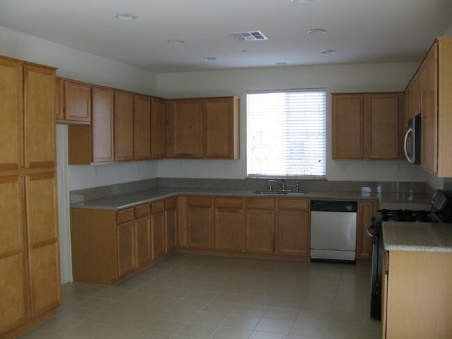 Photo - Temecula- 40534 Cape Charles, SOLAR HOME!