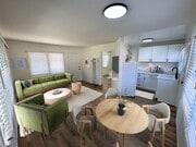 Photo - lang Unit 209