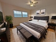 Photo - 1532 S Bundy Dr Unit B