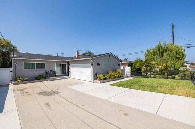 Photo - 1802 Belmont Ln