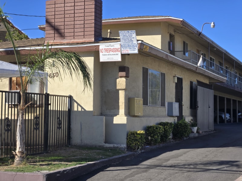 Photo - 650 N Mountain View Ave Unit 4