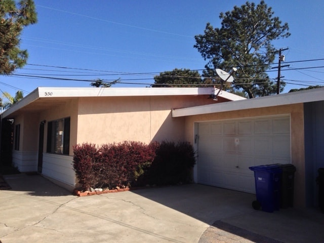 Building Photo - Downtown Del Mar Duplex with garage and yard. Unit 330