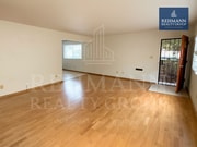 Photo - 4235 Kendall St