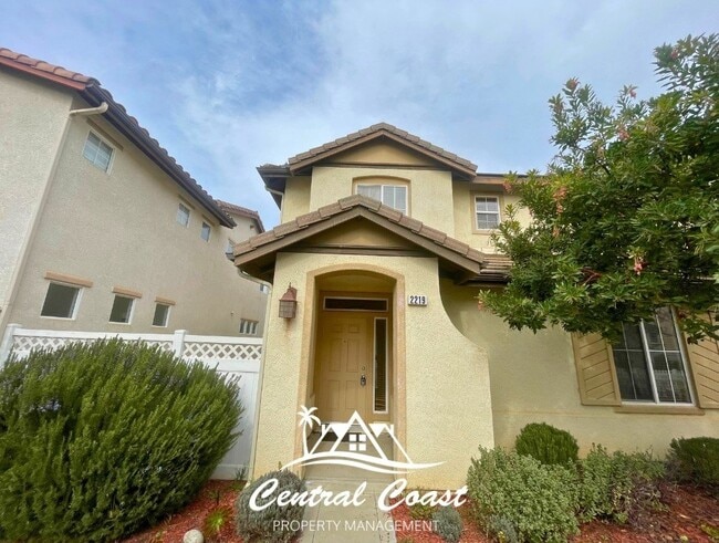 Building Photo - 2219 Cordoban Ln