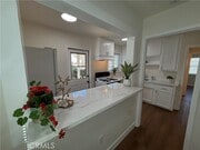 Photo - 549 N Niagara St