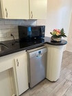 All the "modern" features you expect in a 1920's house including a diswasher - 4015 Edenhurst Ave Unit 4015