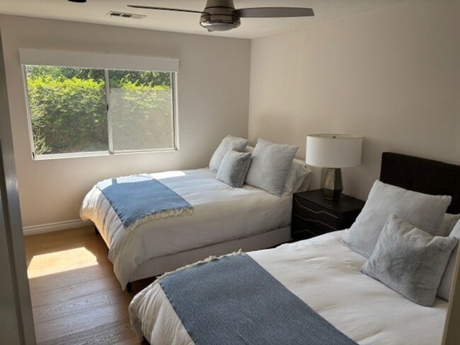 Photo - 3 Bedroom 2 Bath Short Term Rental August through October
