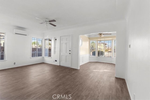 Building Photo - 600 W Century Blvd