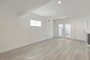 Photo - 14918 Wyandotte St