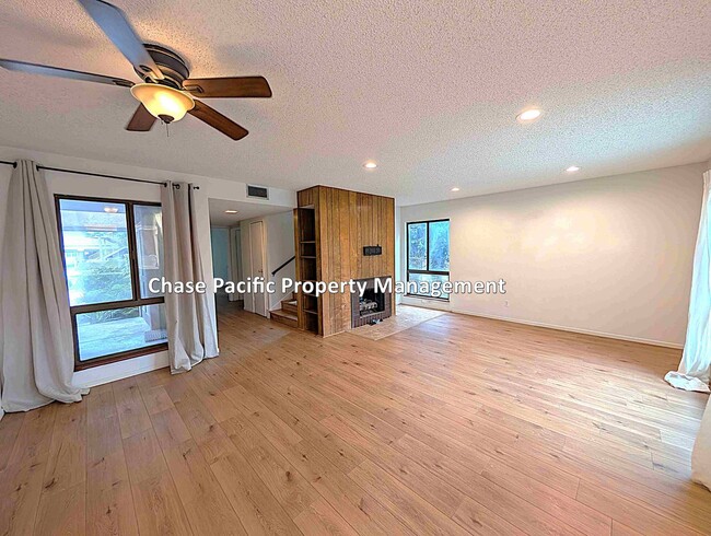 Photo - 7452 Fay Ave