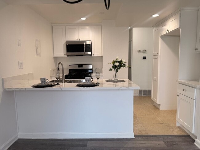 Photo - Cozy Colton Condo!!