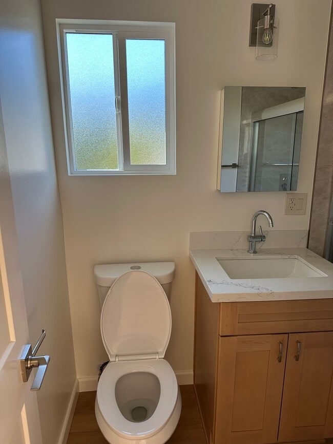 Photo - Florence 135-137 Unit 137