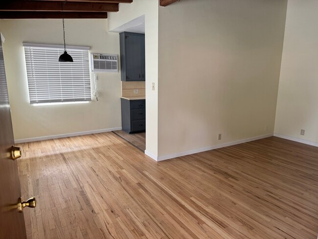 Photo - 822 21st St Unit B