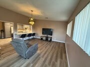 Photo - 920 W Adams Ave