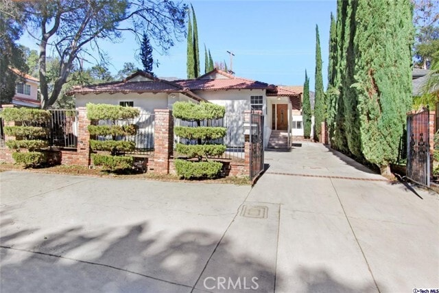 Building Photo - 3249 Mills Ave