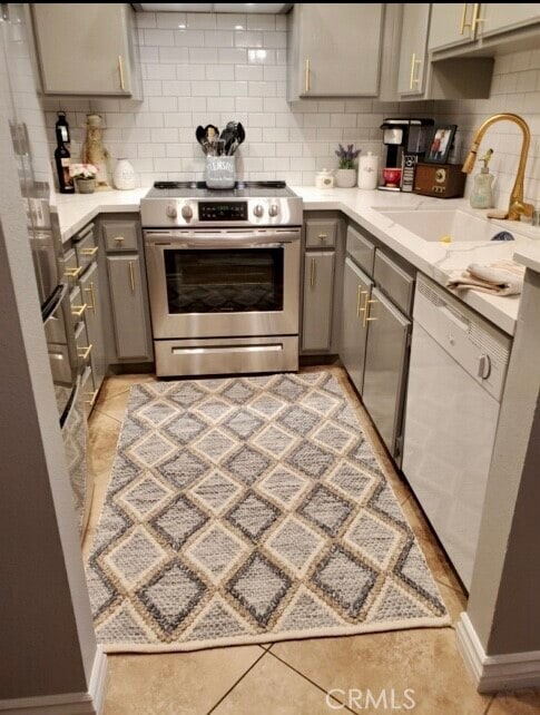 Building Photo - 3110 Cochise Way Unit 103