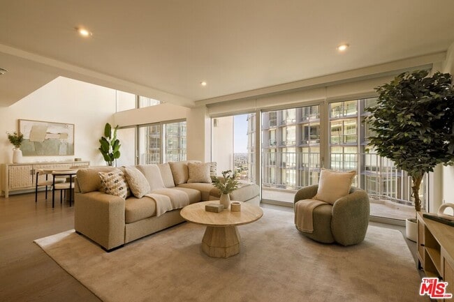 Building Photo - 2025 Ave of the Stars Unit 1207