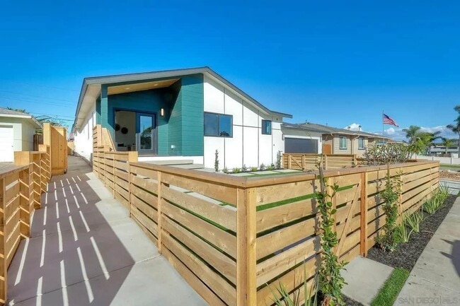 Photo - 436 Date Ave