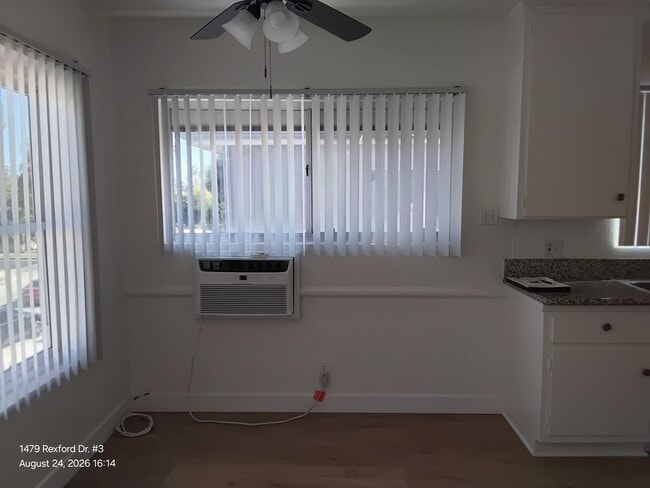 Photo - 238 3/4 Rexford Dr Unit 3