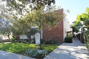 Building Exterior - Entryway - 3739 Clarington Ave Apartments Unit 26