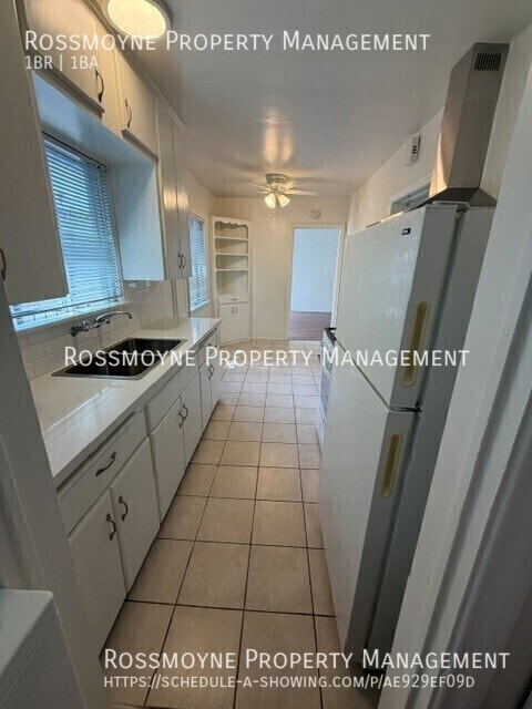Photo - 826 Fischer St Unit A
