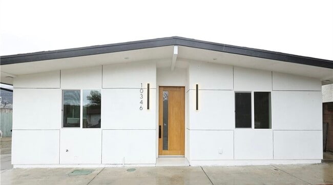 Photo - 10346 Mather Ave House