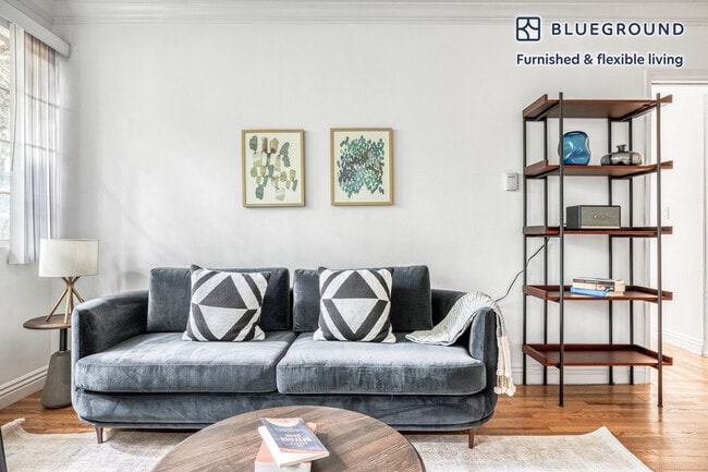 Photo - 436 S Oakhurst Dr Unit FL2-ID441