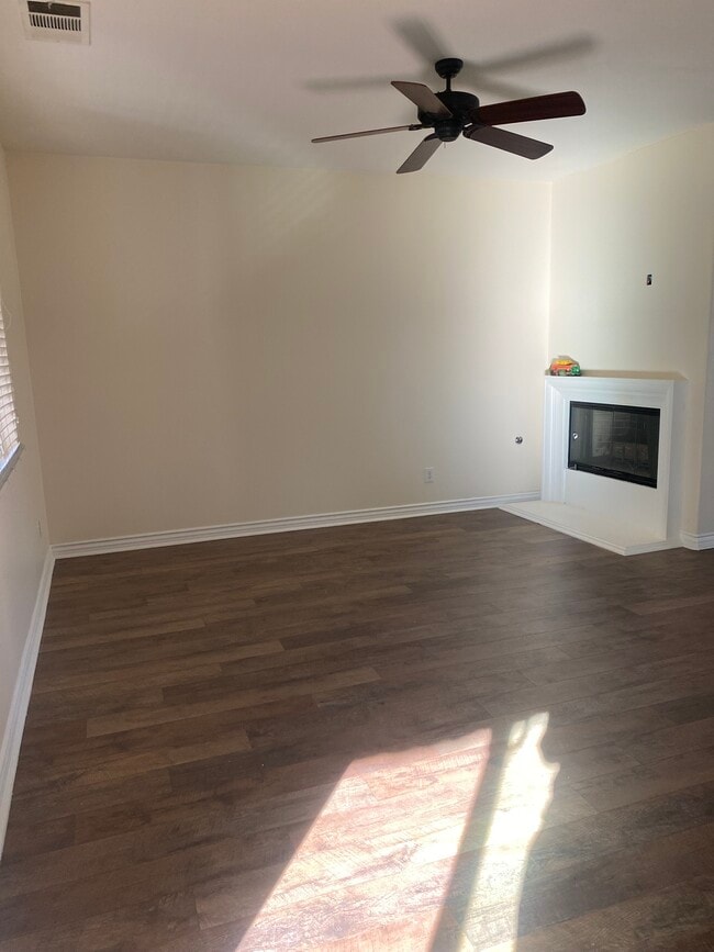 Photo - 1898 El Nido Ave