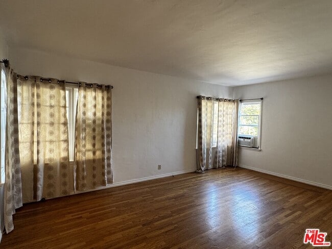 Photo - 1242 Edris Dr