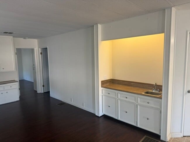 Photo - Charming 2BD/2BA Home in Sought-After Camarillo Springs Community!