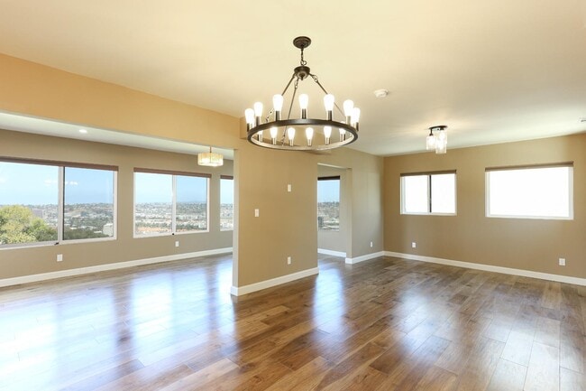 Photo - 4960 Vista Pl