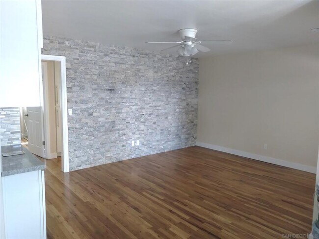 Photo - 2 BED 1 BATH Duplex Including 1 Car Garage in KENSINGTON