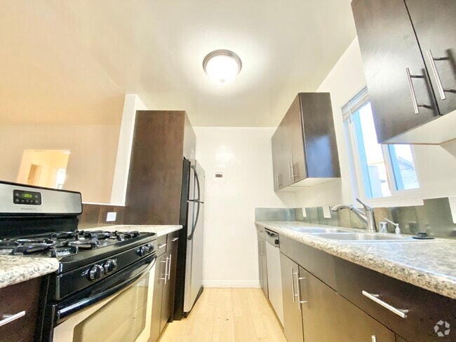 Building Photo - 926 Hancock Ave Unit 3 Rental
