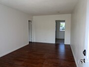 Photo - 636 N Heliotrope Dr Apartments