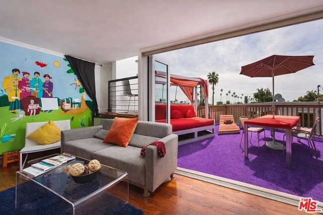 Building Photo - 8661 Clifton Wy