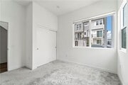 Photo - 1302 W Bushell St Condo