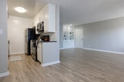 1BR, 1BA - 875SF - Malibu Apartments