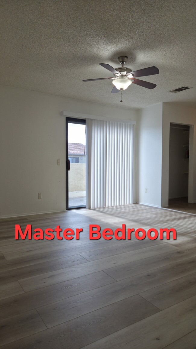 Building Photo - 33555 Date Palm Dr