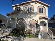 Photo - 1577 E 51st St